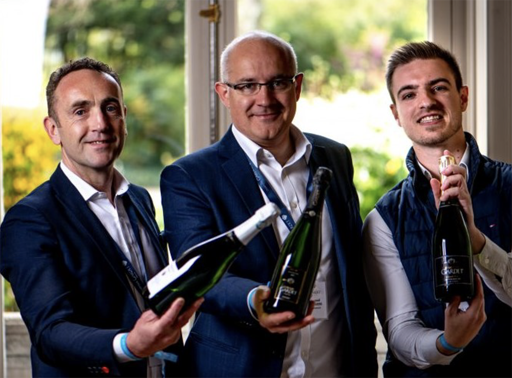 Dégustation de Champagne pour l'article Terre de Vins - Salon Champagne Tasting